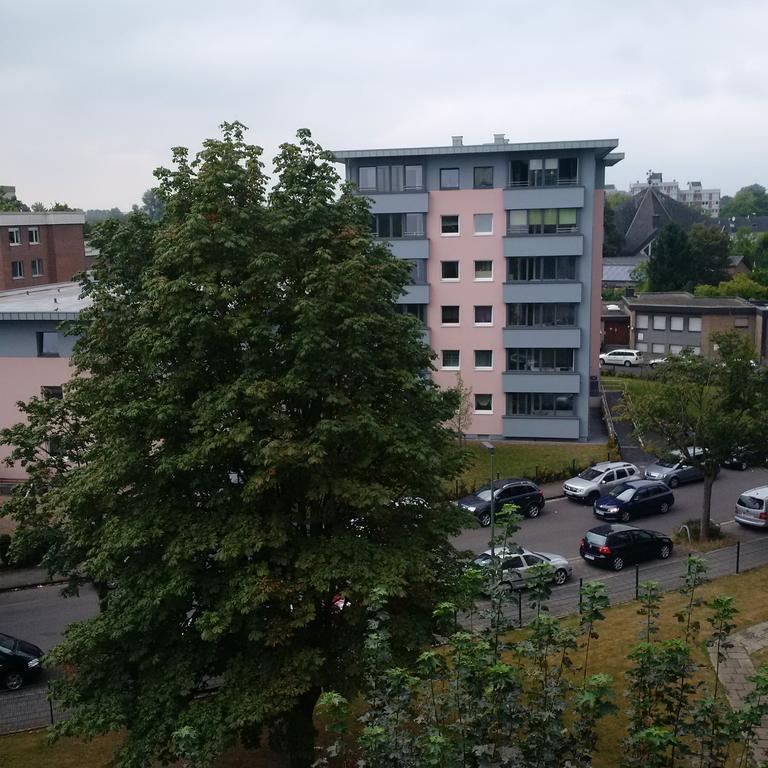 Ferienwohnung Maj Neuss Exterior foto